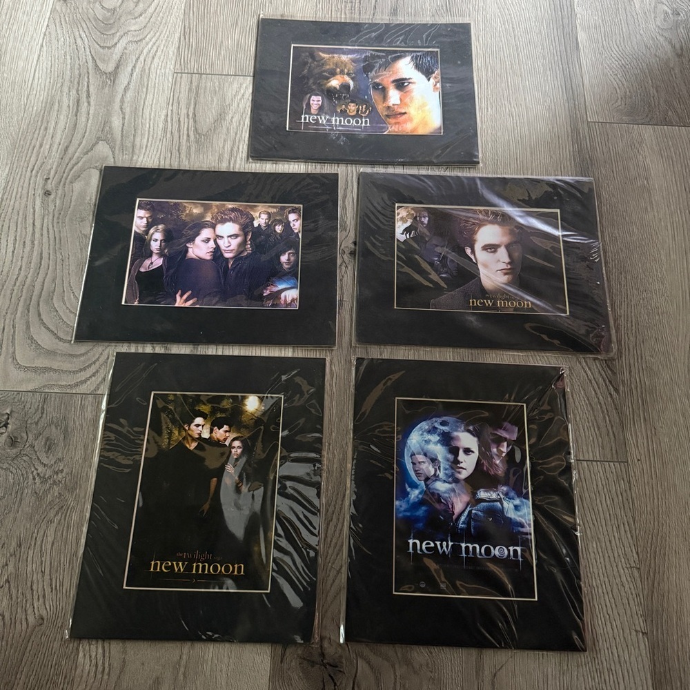 Twilight New Moon Limited Edition Matted Prints Bundle (Set of 5) – New - Picture 4 of 7